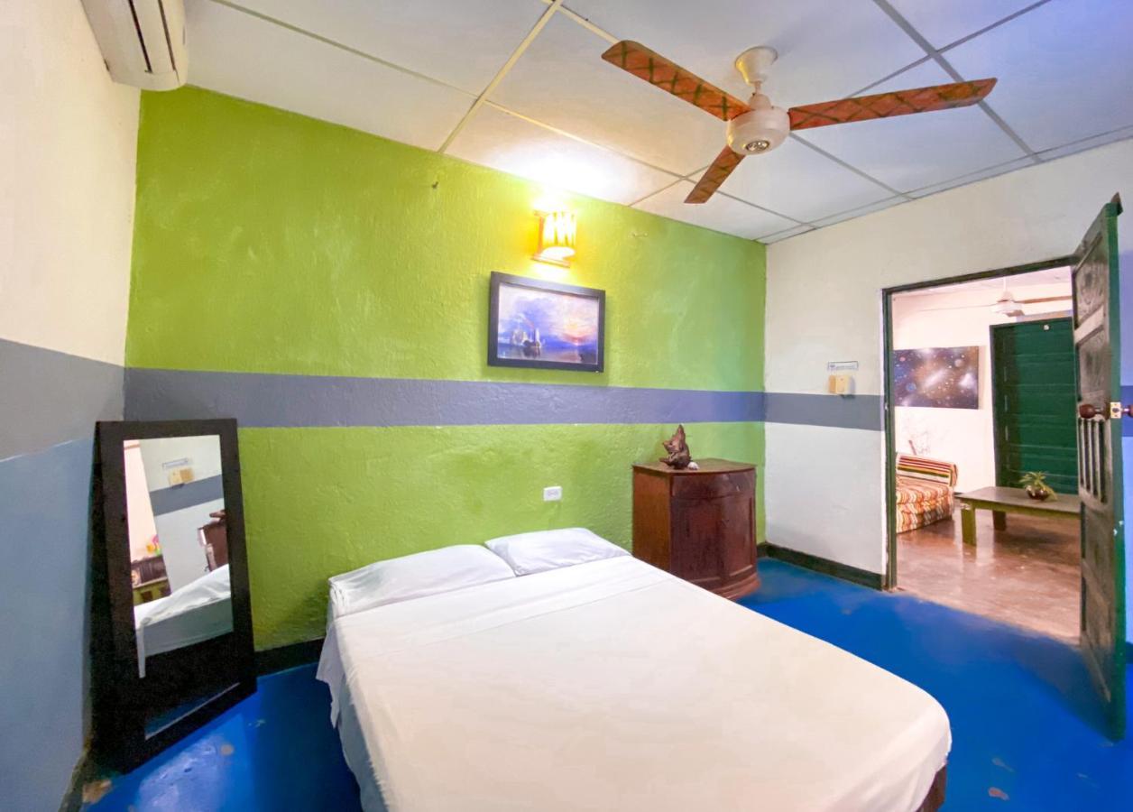 Hostel Villa Mary Taganga Esterno foto