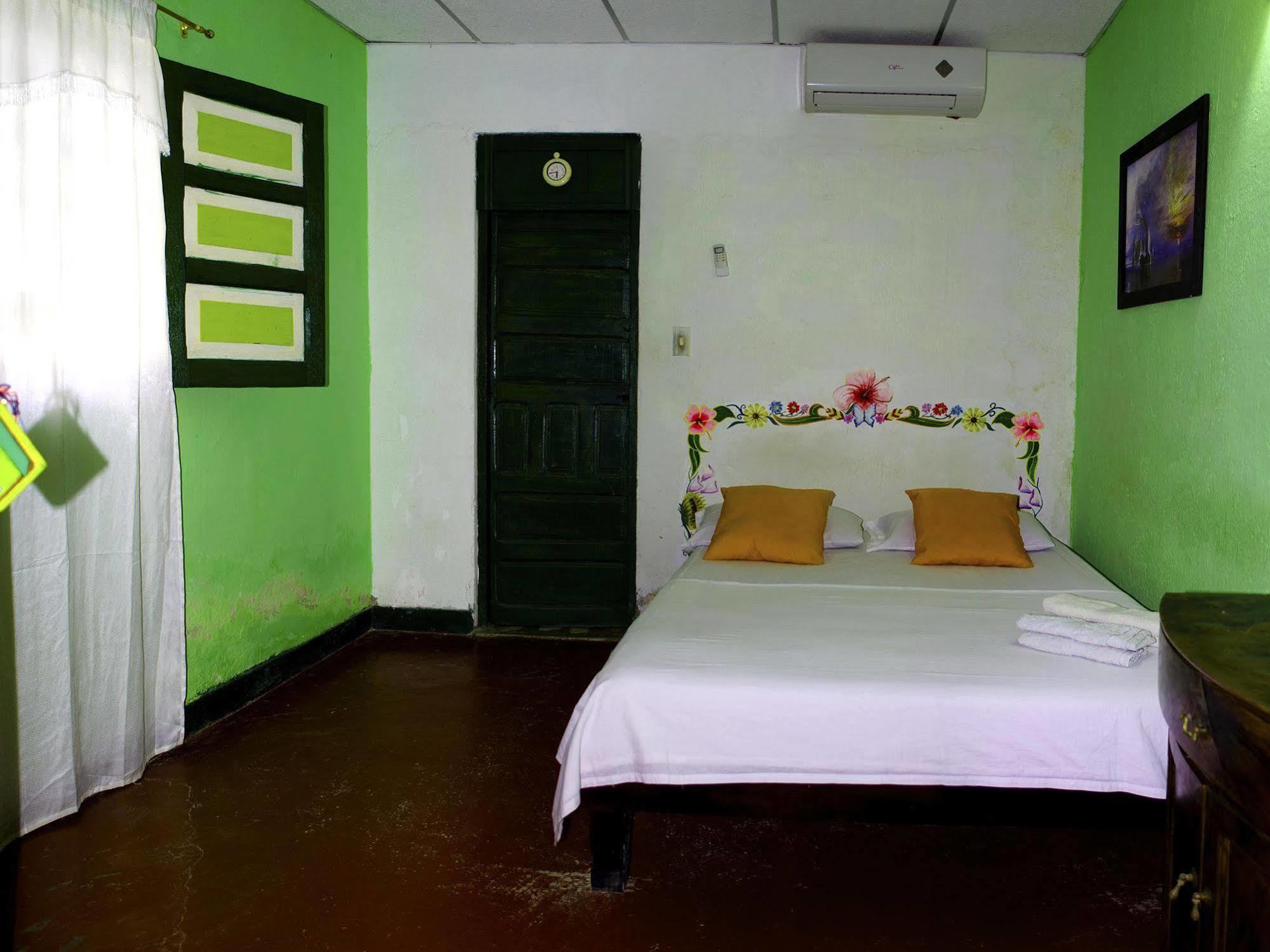 Hostel Villa Mary Taganga Esterno foto