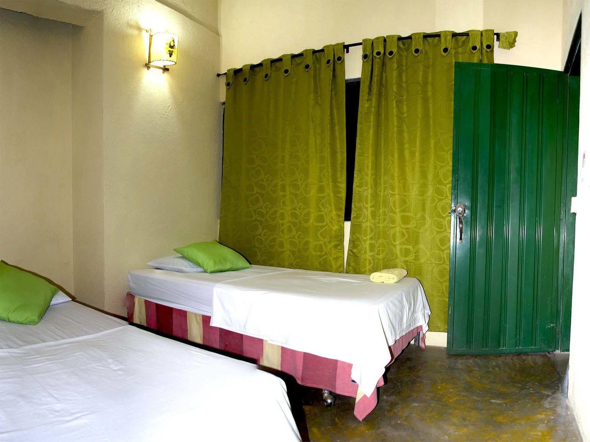 Hostel Villa Mary Taganga Esterno foto