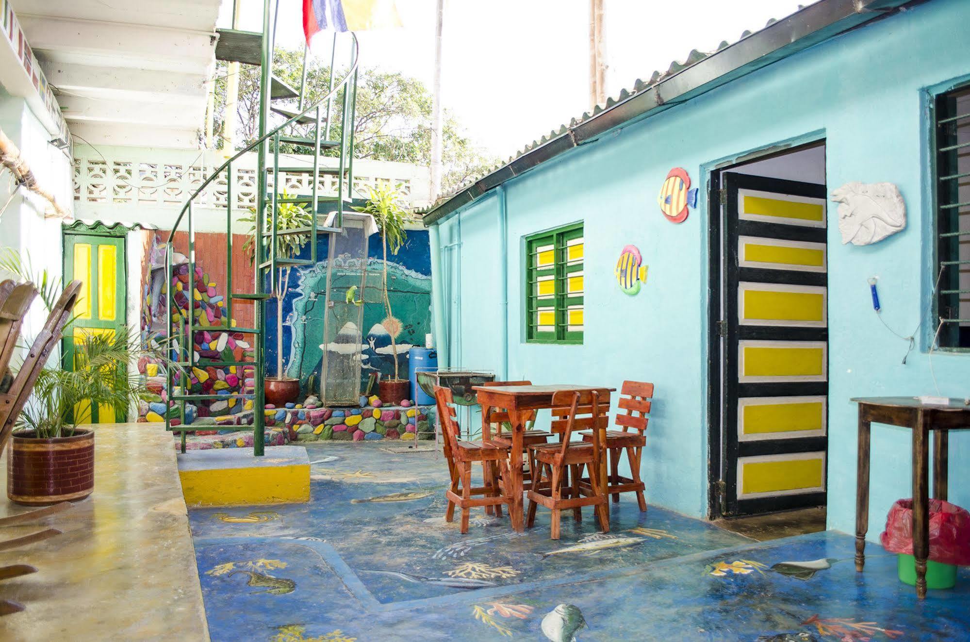 Hostel Villa Mary Taganga Esterno foto